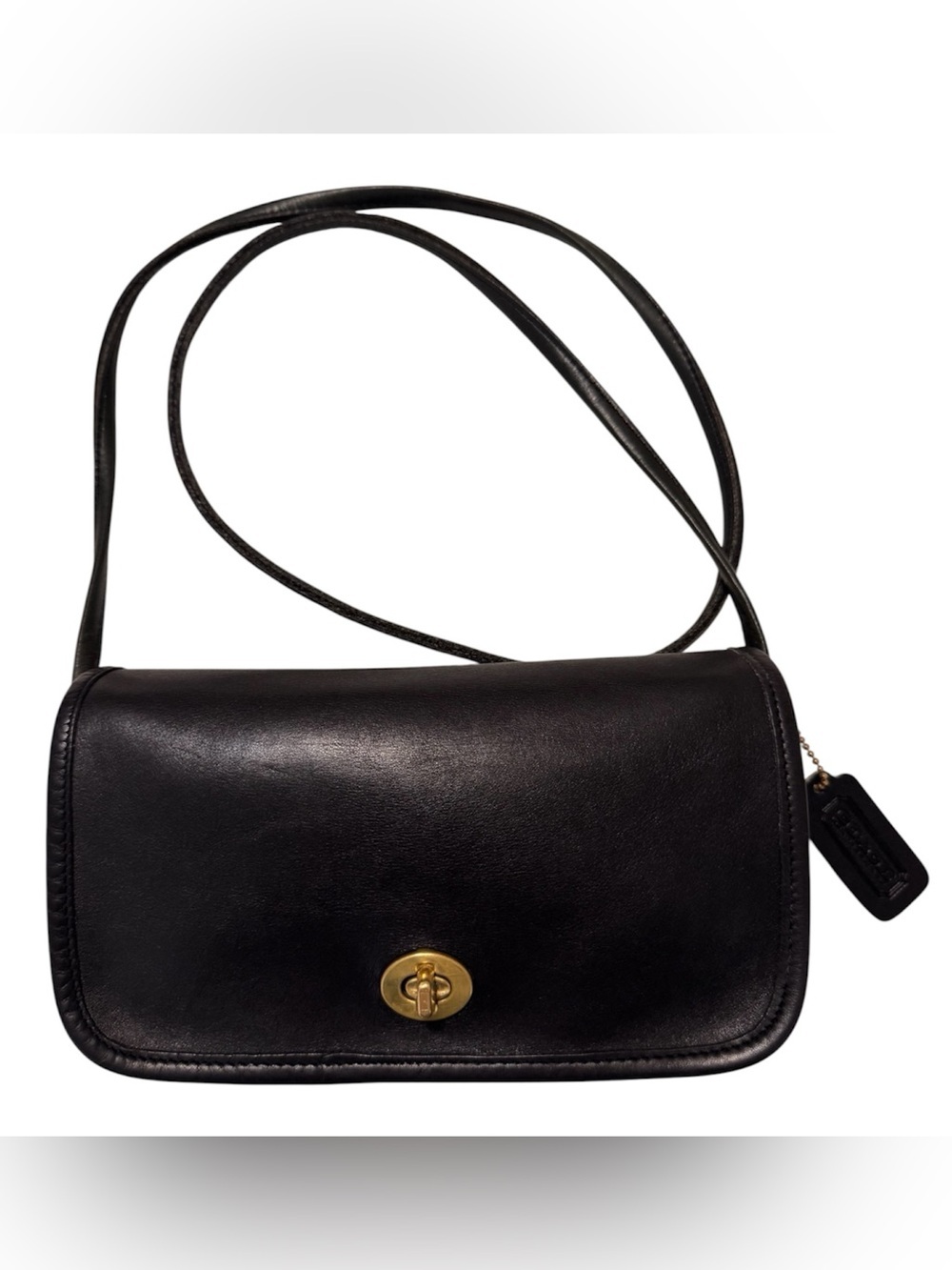 Vintage 80’s Coach Leather Dinky Crossbody Bag
